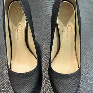 JESSICA SIMPSON, SIZE 9, BLACK LEATHER PUMP